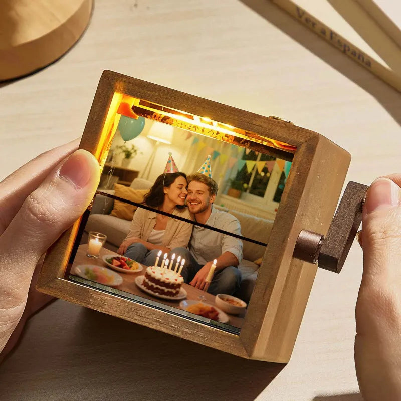 Kişiye Özel Işıklı Fotoğraf Kutusu – El Yapımı, Unutulmaz Hediye